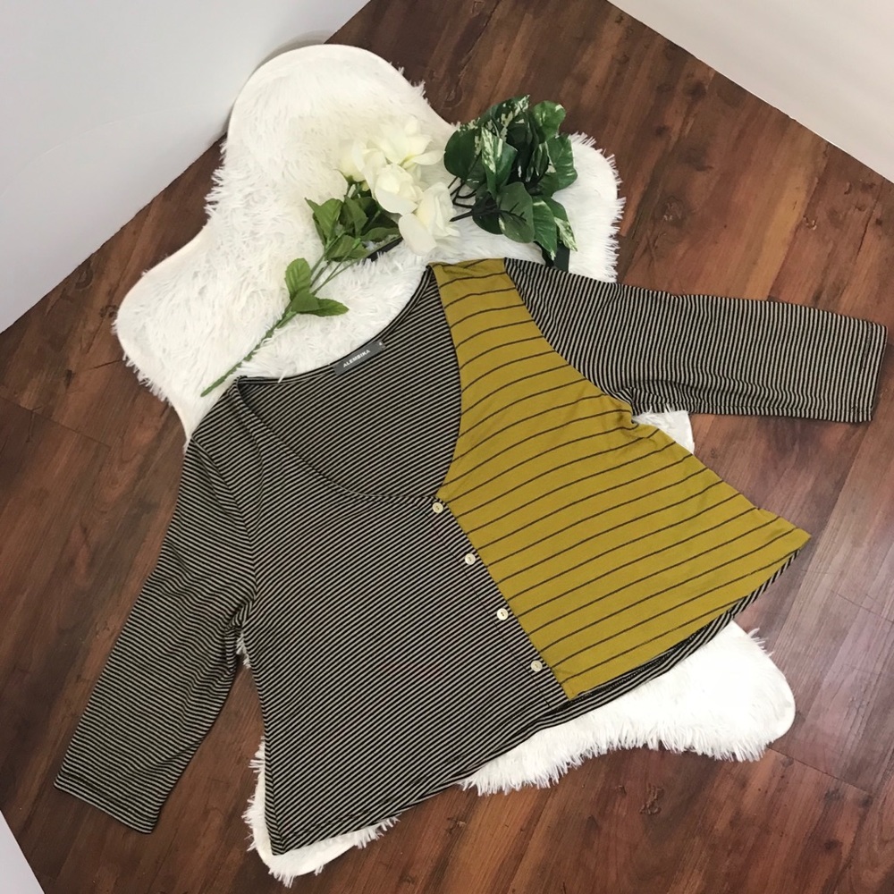 ALEMBIKA Honey/black & grayish tan stripe cardigan